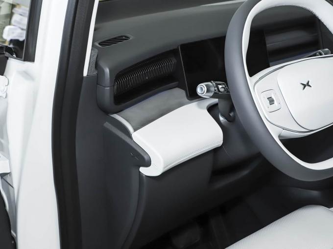 Pure New Energy ODM Véhicule électrique Xpeng X9 Grand modèle spatial MPV EV Nouvelle voiture 5