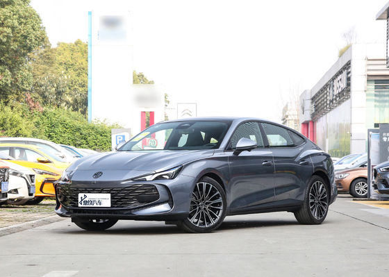 Véhicule électrique MG entièrement électrique MG 7 essence voiture diesel haute vitesse 15FDE