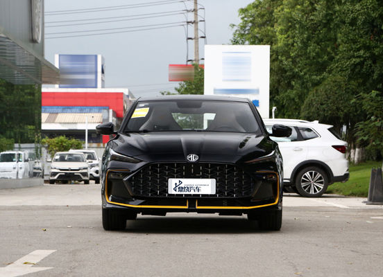 Hatchback compact et élégant Electric MG Car MG6 design extérieur discrète connotation Berline