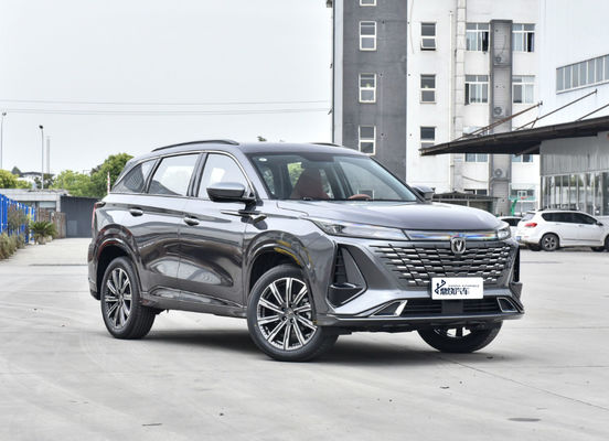 2024 OEM Chang à grande vitesse Un véhicule électrique Changan CS 75 Plus Adulte Personnel 2 roues motrices à essence Nouvelle voiture