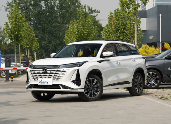Nouvelle version de haute qualité Chang Un EV Changan Cs75 Plus Smart Sport automatique voiture à quatre roues
