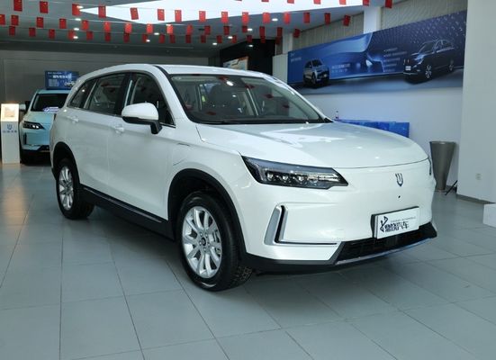 Export Luxe Chine Véhicule électrique Voiture Skywell ET5 Confortable batterie automatique Nouveau SUV Voiture