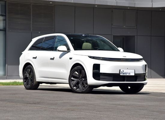 2024 ODM Sport Nouvelle énergie Auto Li Xiang L6 300Kw 212Km 154Ps Voiture électrique pure