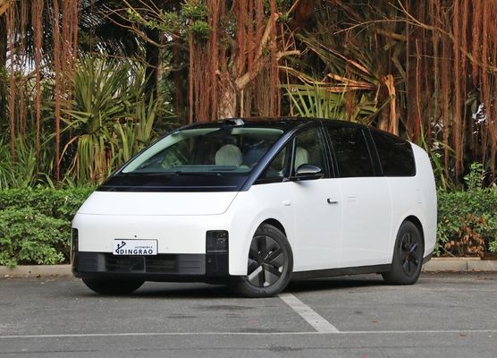 Lixiang Méga Véhicule électrique Fast Ship Smart Sport Automotive Motor Power EV Voiture